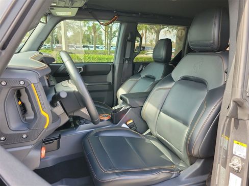Used 2024 Ford Bronco Badlands image 15