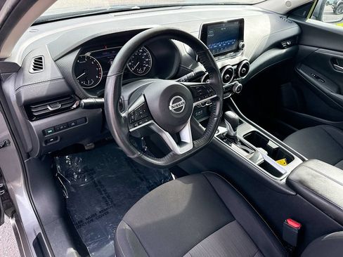 Used 2022 Nissan Sentra SV FWD image 9