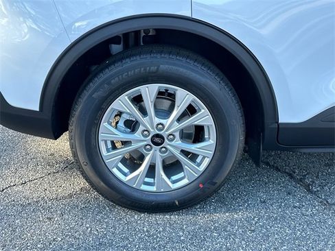 New 2026 Ford Escape Active image 17