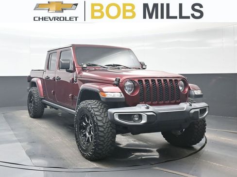 Used 2021 Jeep Gladiator Sport AWD/4WD image 1