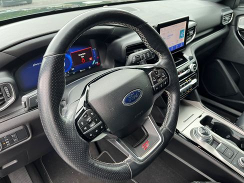 Used 2022 Ford Explorer ST w/ Equipment Group 401A AWD/4WD image 9