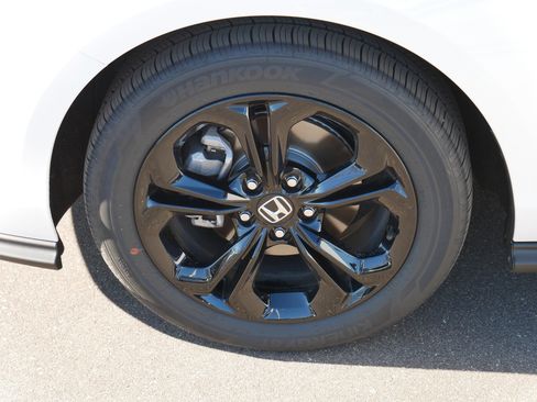 Certified 2025 Honda Accord SE image 15