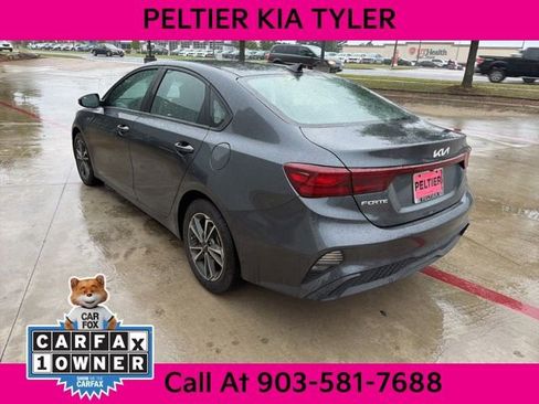 Used 2022 Kia Forte LXS w/ LXS Technology Package image 9