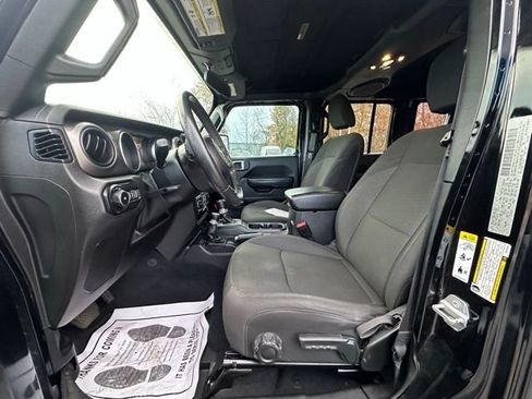 Used 2019 Jeep Wrangler Unlimited Sport S image 24