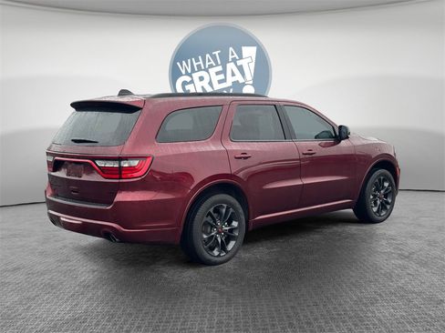 Certified 2025 Dodge Durango GT image 9