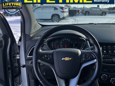 Certified 2022 Chevrolet Trax LT w/ Redline Edition image 21