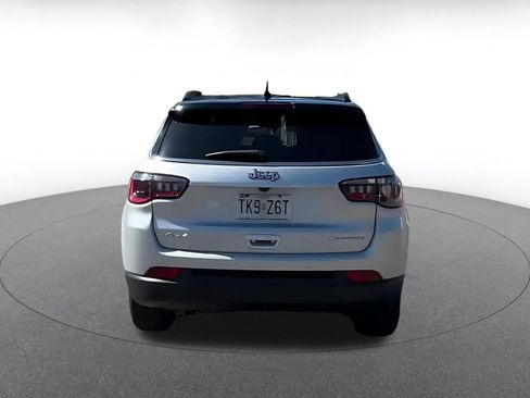 Used 2025 Jeep Compass Limited AWD/4WD image 12