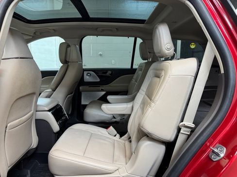 Used 2020 Lincoln Aviator Reserve w/ Equipment Group 202A AWD/4WD image 21