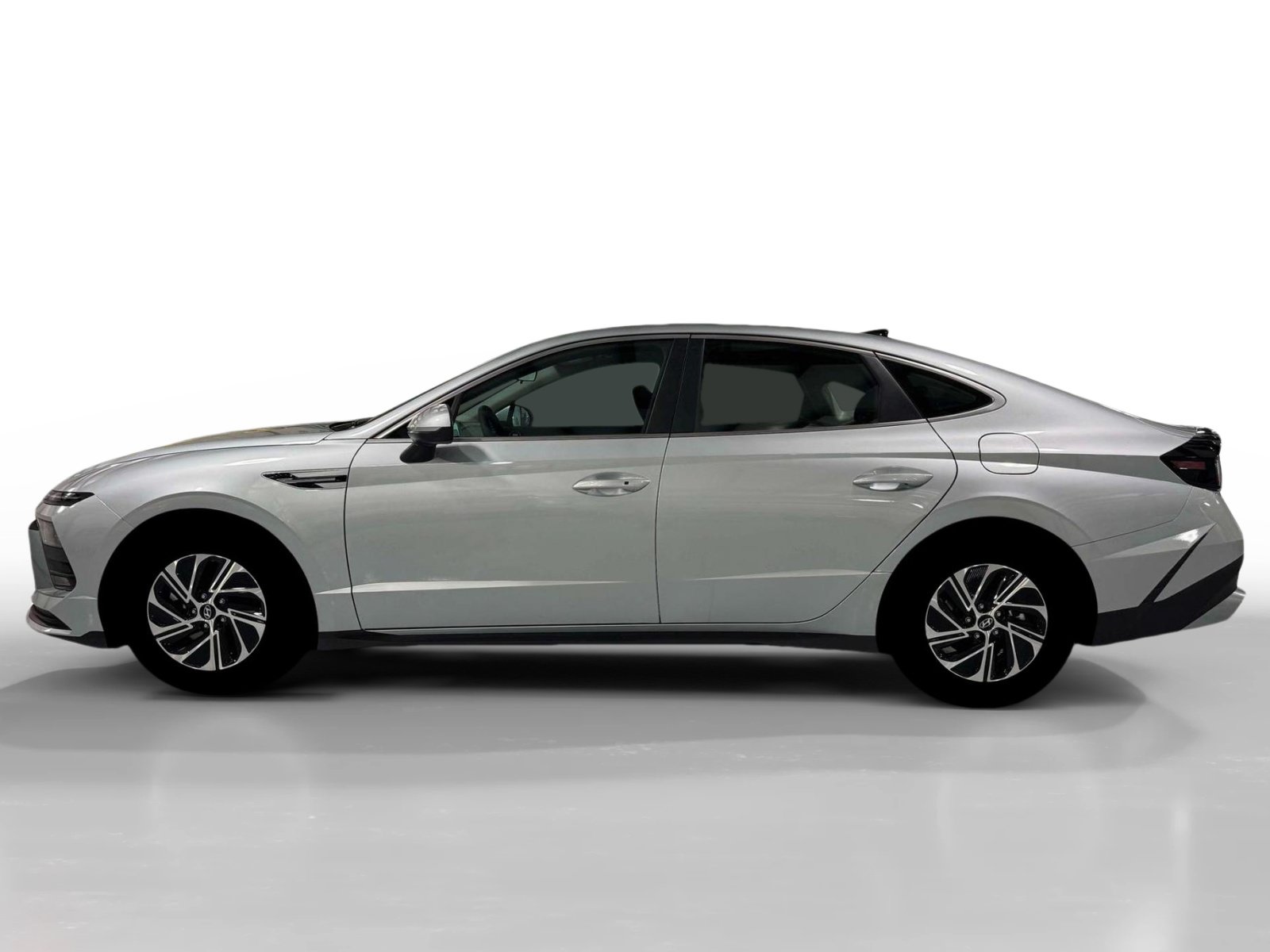 New 2026 Hyundai Sonata Blue FWD image 3