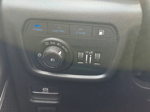 Used 2024 Jeep Grand Cherokee Trailhawk AWD/4WD image 38