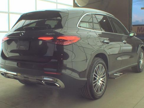 Certified 2025 Mercedes-Benz GLC 300 4MATIC image 4