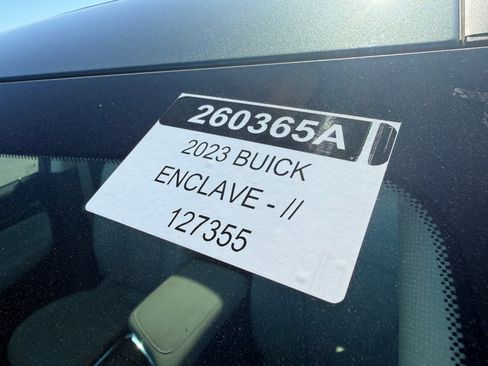 Used 2023 Buick Enclave Avenir w/ Avenir Technology Package image 31