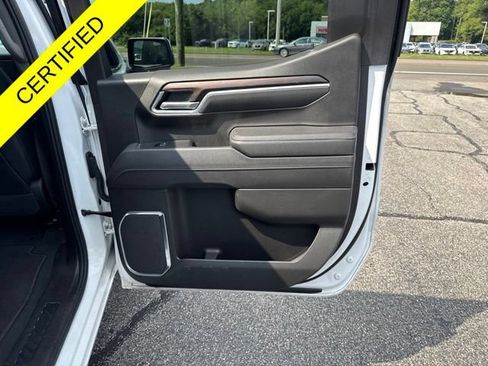 Used 2025 GMC Sierra 1500 SLT AWD/4WD image 25