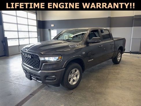 New 2026 RAM 1500 4x4 Crew Cab image 5