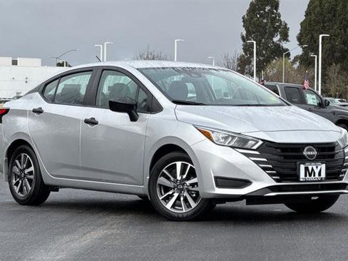 Used 2024 Nissan Versa S w/ S Plus Package image 2