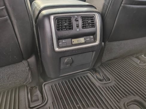 Used 2013 INFINITI JX35 w/ Premium Pkg image 32