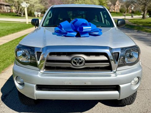 Used 2009 Toyota Tacoma 4x4 Access Cab V6 image 2