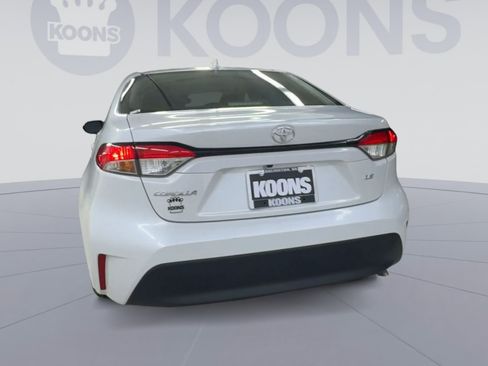 Used 2024 Toyota Corolla LE FWD image 10