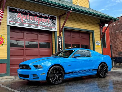 Used 2013 Ford Mustang GT Premium RWD image 8