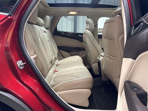Used 2017 Lincoln MKC Reserve w/ Lincoln MKC Climate Package image 25