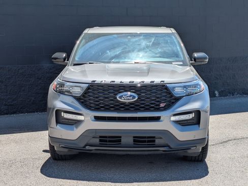 Used 2021 Ford Explorer ST AWD/4WD image 2