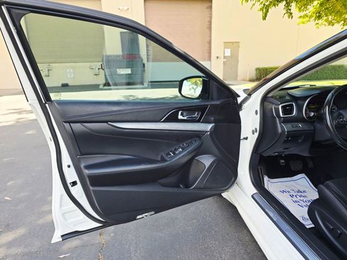 Used 2018 Nissan Maxima 3.5 S image 11