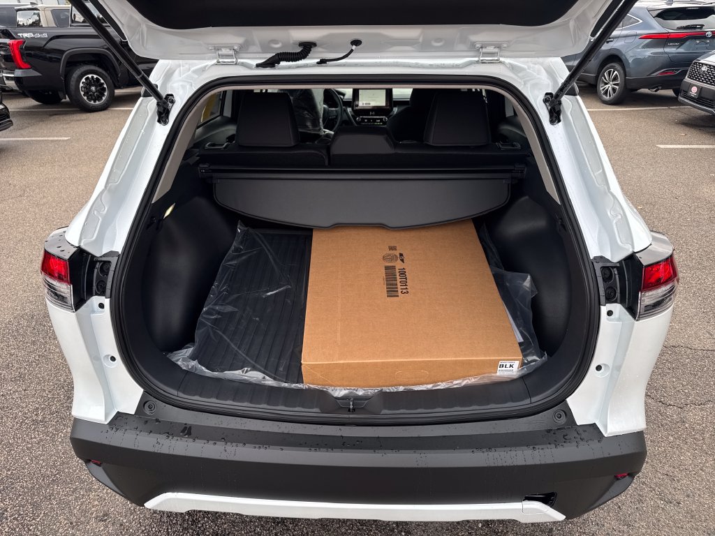 New 2026 Toyota Corolla Cross LE w/ Moonroof Package AWD/4WD image 7