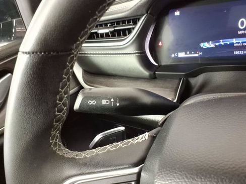 Used 2024 Jeep Grand Cherokee Limited w/ Luxury Tech Group II AWD/4WD image 22