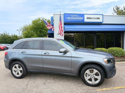 Used 2016 Mercedes-Benz GLC 300 4MATIC w/ Multimedia Package image 23