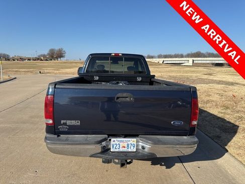 Used 2004 Ford F250 XL image 4