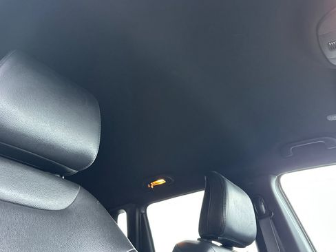 Used 2024 Jeep Compass Latitude image 19