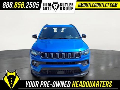 Used 2024 Jeep Compass Latitude AWD/4WD image 32