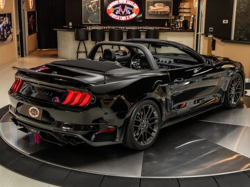 Used 2019 Ford Mustang GT Premium w/ GT Performance Package RWD image 13