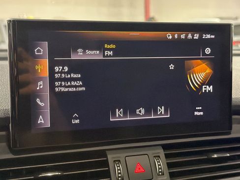 Used 2023 Audi Q5 2.0T Premium w/ Convenience Package AWD/4WD image 17