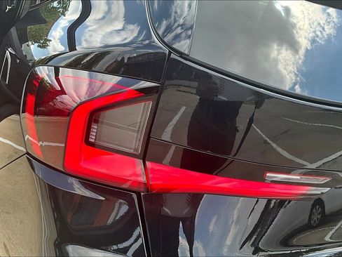 Used 2024 BMW X1 xDrive28i w/ M Sport Package image 39