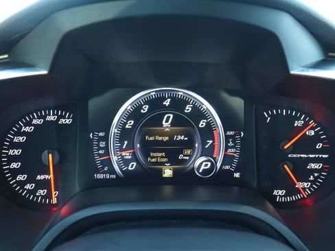 Used 2019 Chevrolet Corvette Stingray Coupe image 18