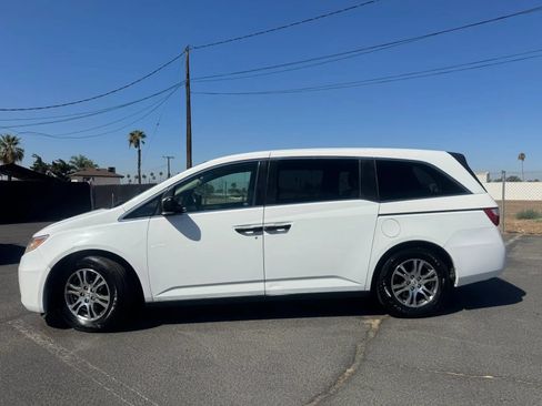 Used 2012 Honda Odyssey LX image 3