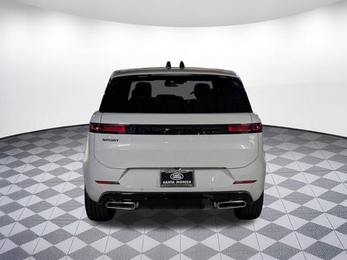New 2026 Land Rover Range Rover Sport Dynamic SE AWD/4WD image 4