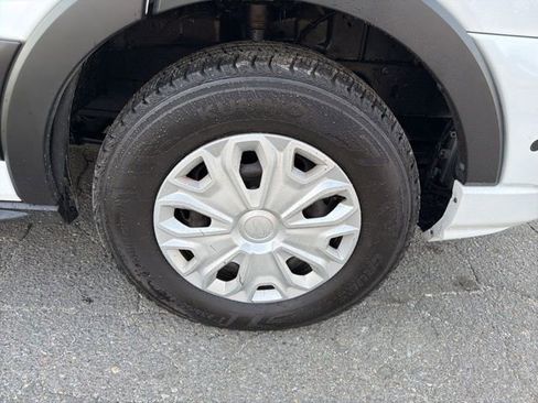 Used 2024 Ford Transit 350 XLT image 9