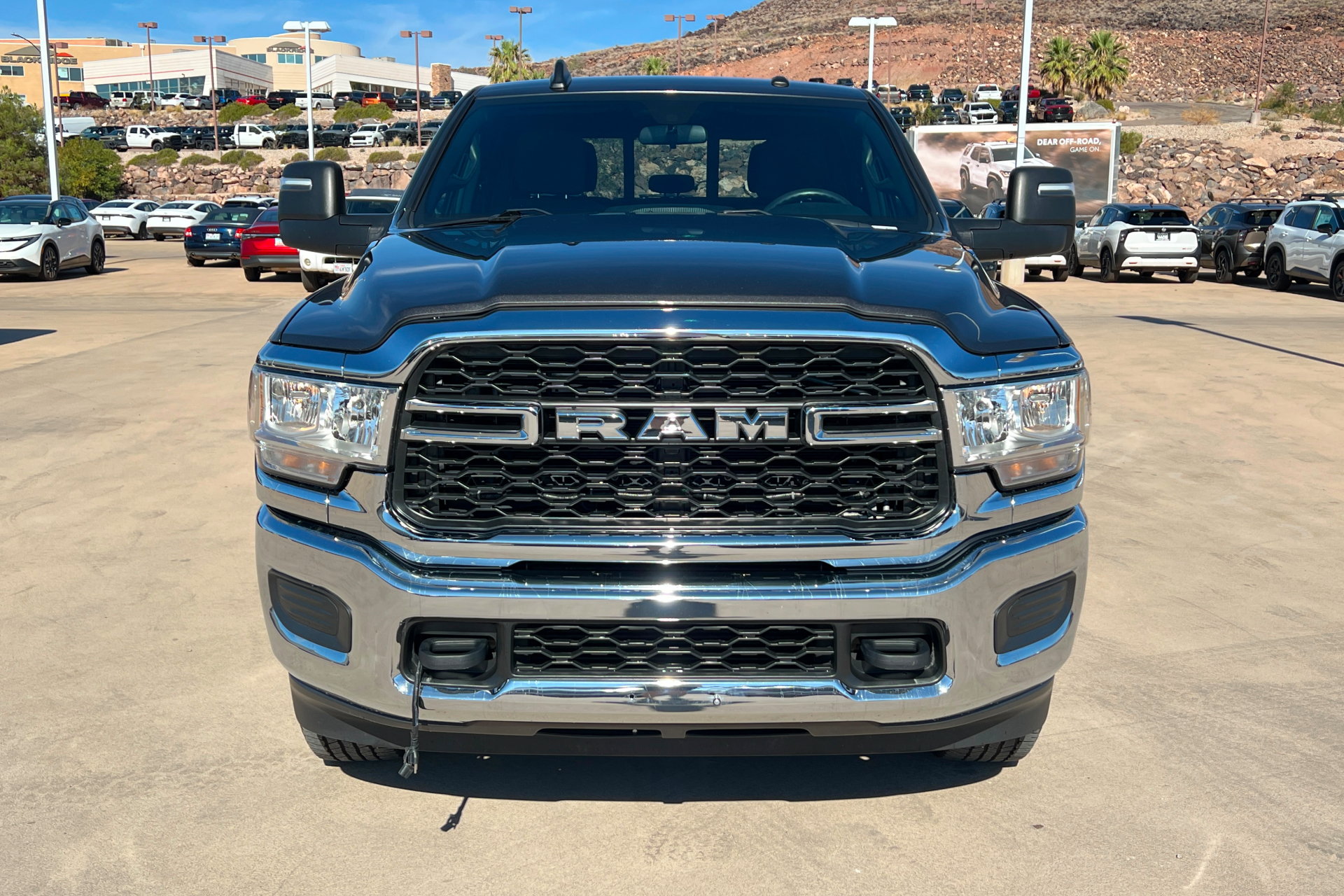Used 2024 RAM 3500 Tradesman w/ Chrome Appearance Group AWD/4WD image 9