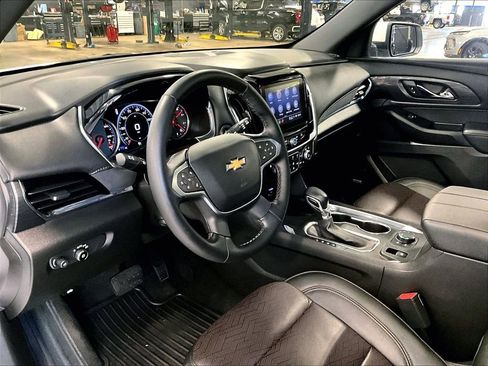 Used 2023 Chevrolet Traverse High Country AWD/4WD image 8