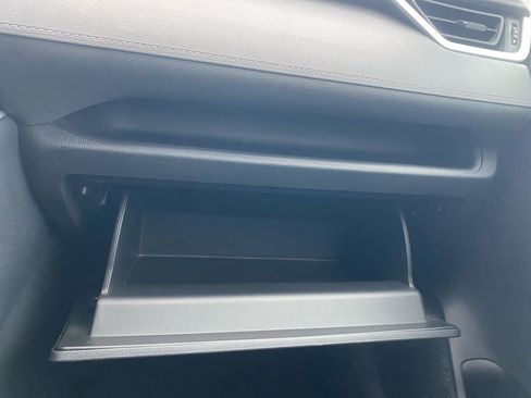 Used 2024 Toyota RAV4 XLE image 28