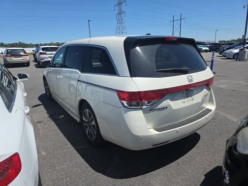 Used 2015 Honda Odyssey Touring Elite image 4