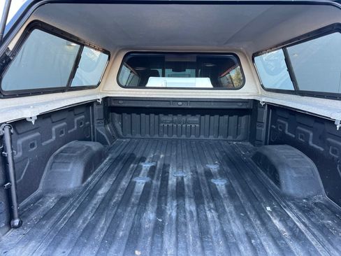 Used 2024 GMC Sierra 2500 SLT w/ SLT Premium Package AWD/4WD image 18