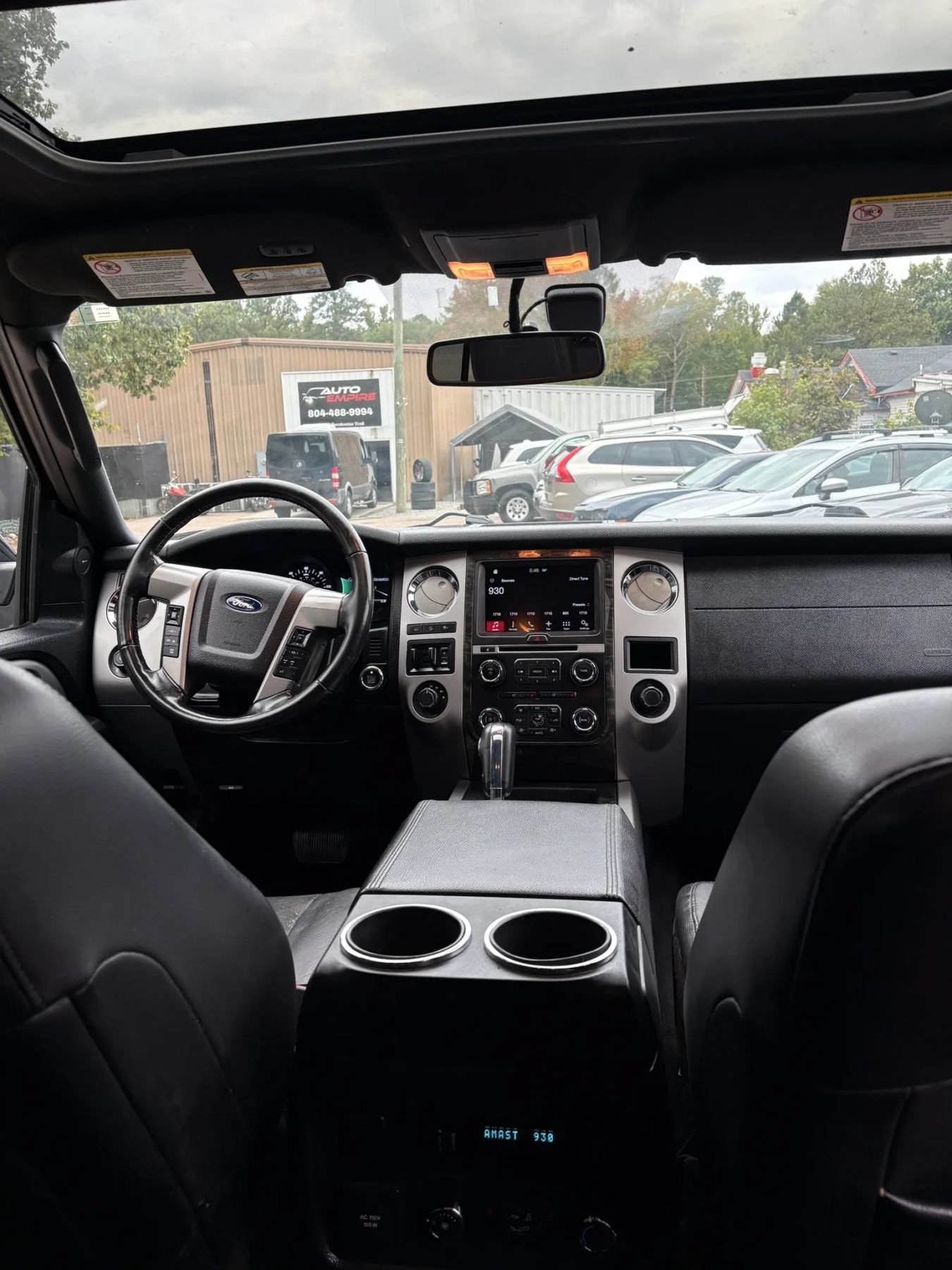 Used 2016 Ford Expedition Limited w/ Equipment Group 301A AWD/4WD image 38