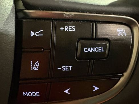 Used 2025 Lexus ES 350 w/ Premium Package FWD image 12