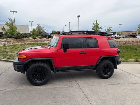 Used 2012 Toyota FJ Cruiser 4WD w/ Trail Teams Special Edition image 5
