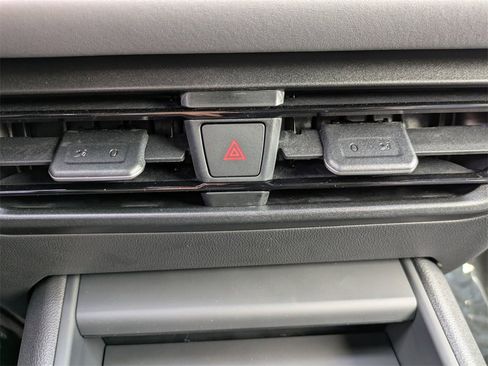 New 2026 Volkswagen Tiguan SE R-Line image 26