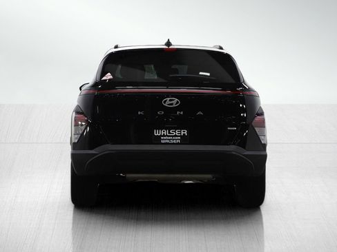 Used 2025 Hyundai Kona SEL image 4