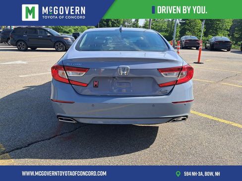 Used 2022 Honda Accord Touring image 6